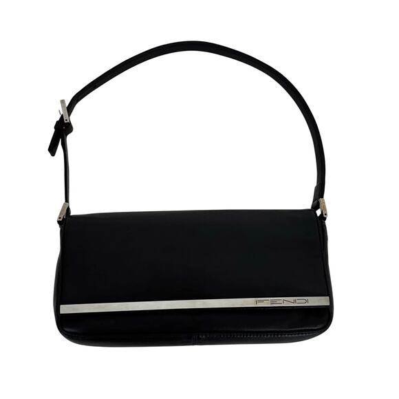 Fendi Vintage Leather Shoulder Bag in Black with Silver Logo Bar Authentic - Picture 1 of 16